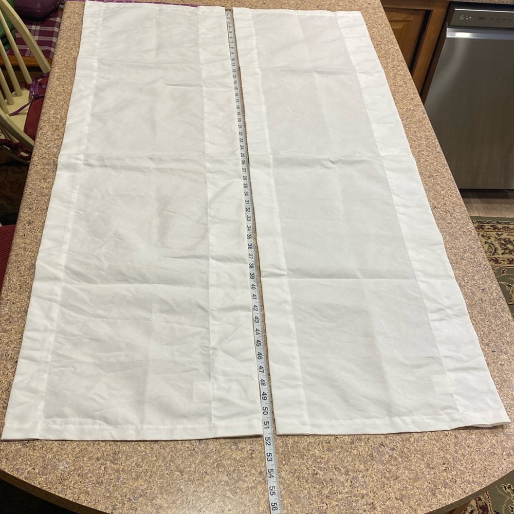 2 Room Essentials White Valances Curtains - Picture 7 of 17